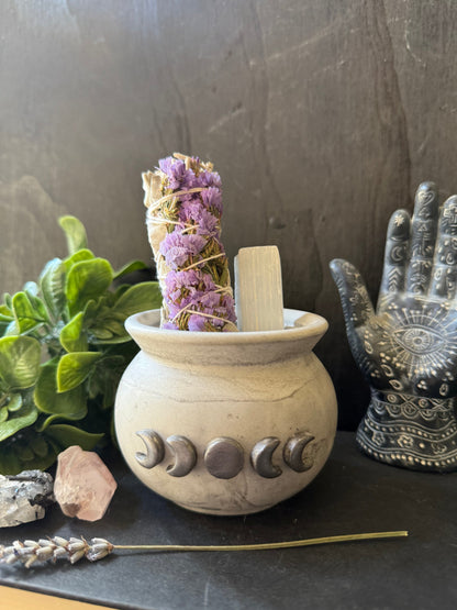 Mini cauldron jar